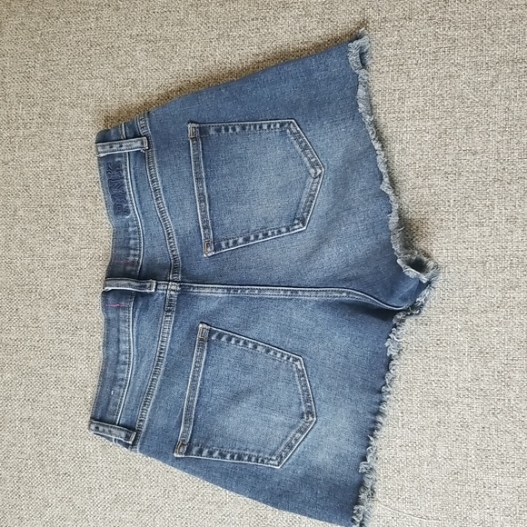 PINK by Victoria's Secret High Rise Denim shorts Size 10 - Picture 2 of 8